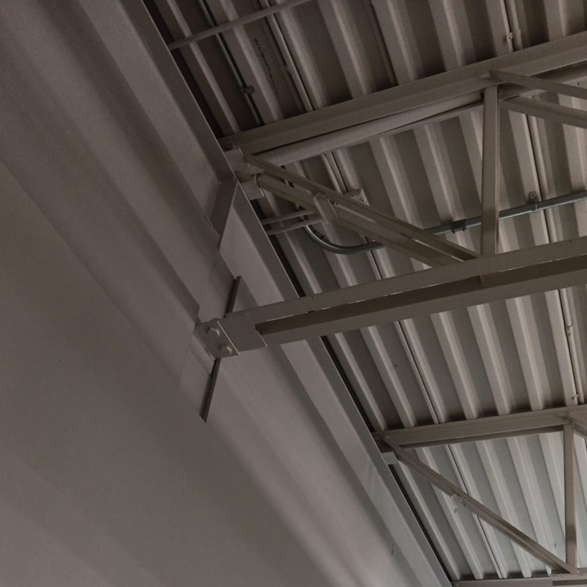 The Vent:
The vent emitted a low, continuous airflow hum. The sound remained steady and filled the background space.